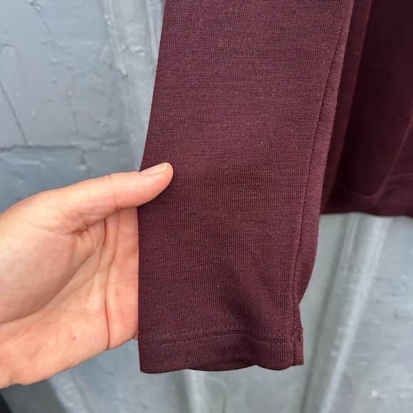 Vince Oxblood light knit long sleeve, size M - Picture 6 of 9